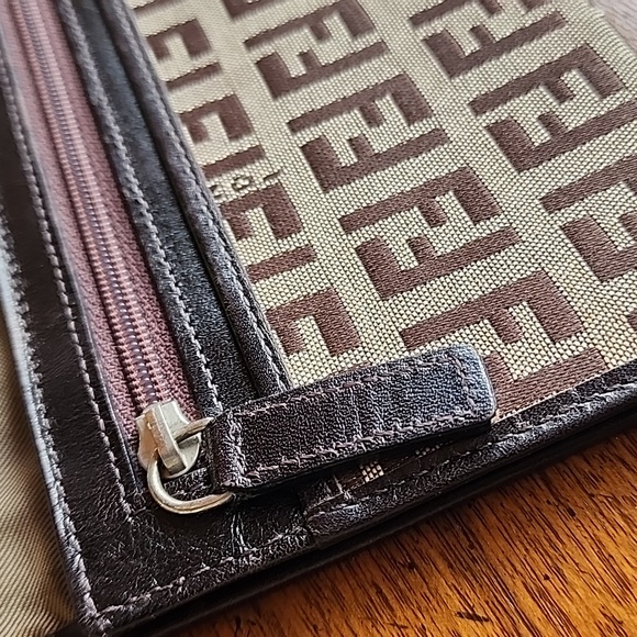 Vintage Fendi Brown & Beige Zucchino Canvas & Leather Continental Wallet - Picture 16 of 17